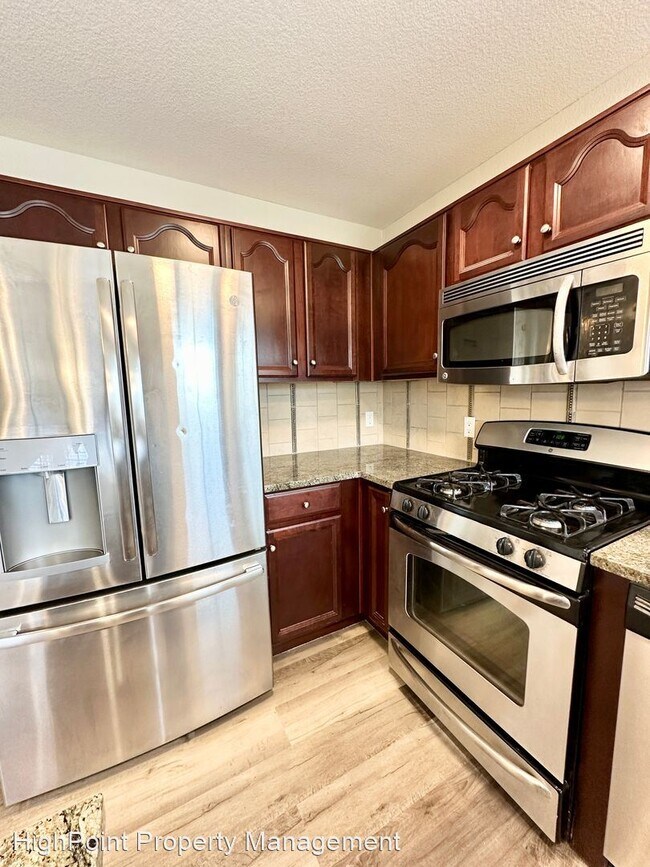 Foto del edificio - 2 br, 2.5 bath House - 12862 Jasmine St  U...