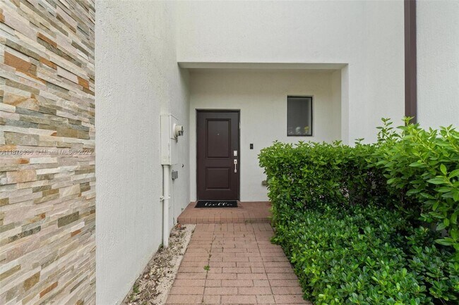 Foto del edificio - 403 NE 212th St