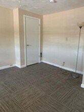 Building Photo - 350 Meyran Ave Building Photo - 350 Meyran Ave