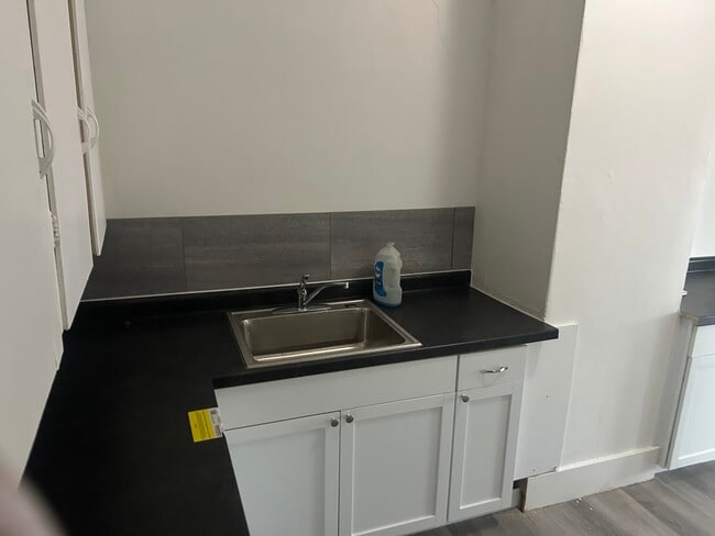 Foto del edificio - 17-19 W 2nd St