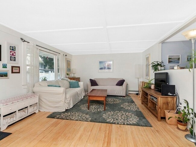 Building Photo - 2 B Filias Cir