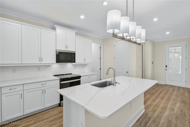 Building Photo - 10279 Bonavie Cove Dr