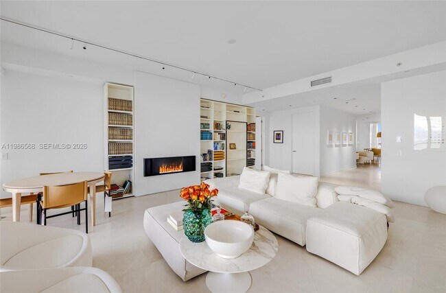 Foto del edificio - 9705 Collins Ave