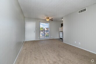 1BR, 1BA - 493SF - Living Room - Knollwood Terrace
