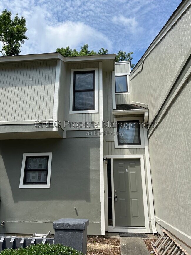 Building Photo - 2757 Jobee Dr