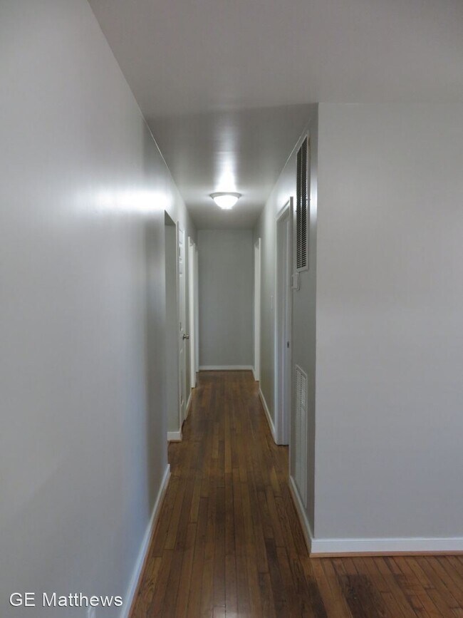 Foto del edificio - 3 br, 1 bath House - 327 S. 13th Avenue