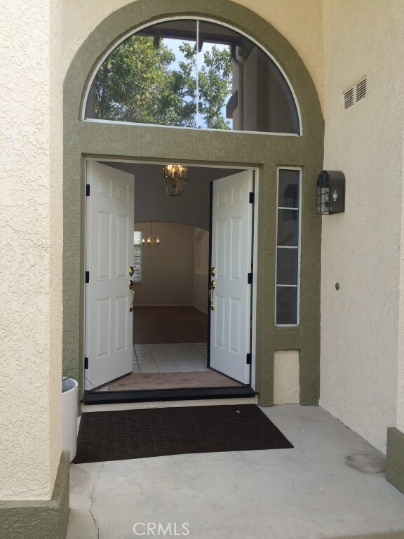 Building Photo - 2196 Rancho Hills Dr