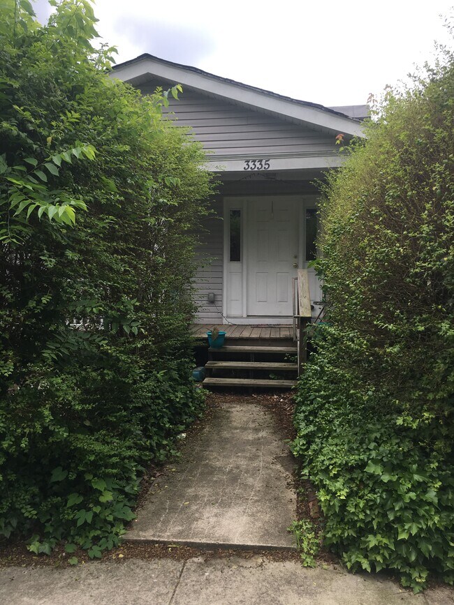 Foto del edificio - 3335 Idlewood Ave