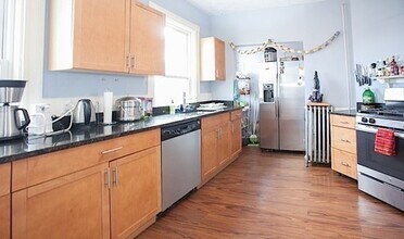 Building Photo - 3 Kinnaird St