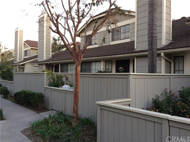 Building Photo - 1700 W Cerritos Ave