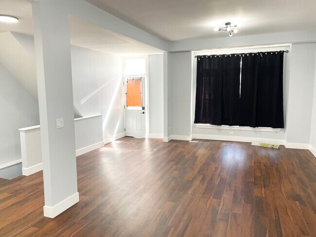 Foto del edificio - 930 N Richmond St