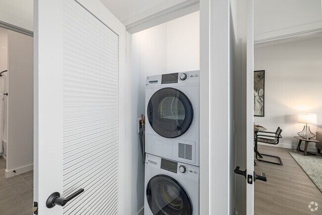 1BR, 1BA - 674SF - Laundry - The Alice