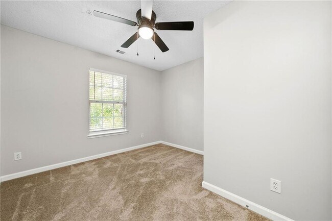 Foto del edificio - 605 Market Pl Ln
