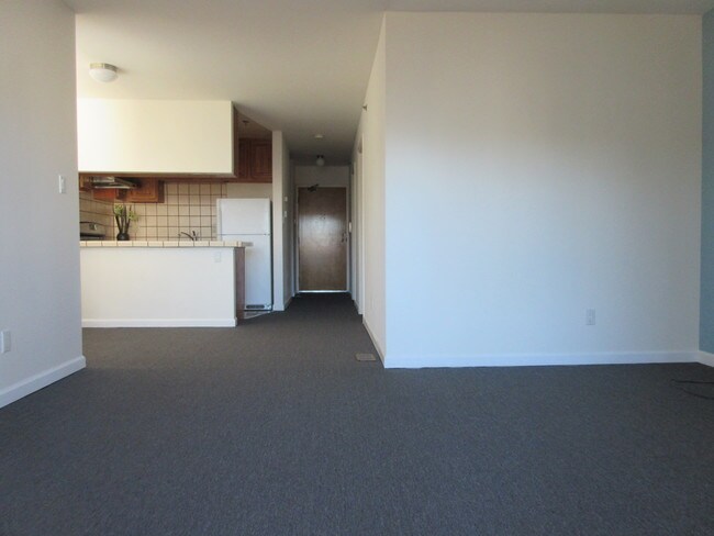 Building Photo - 764 Spruce St