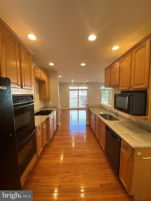 Foto del edificio - 12466 Blissful Valley Dr