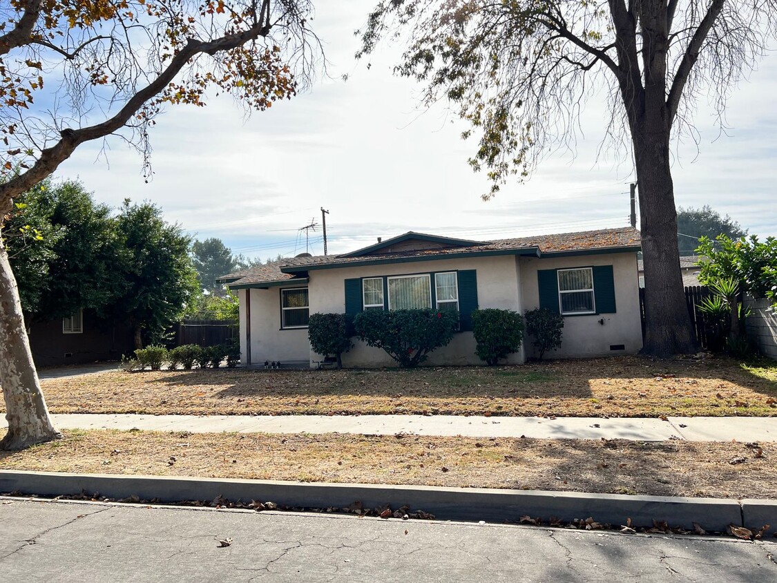 Foto principal - Remodeled 3 bedroom home in Glendora!