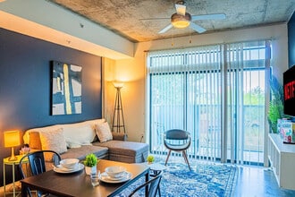 Building Photo - 888 N 4th St