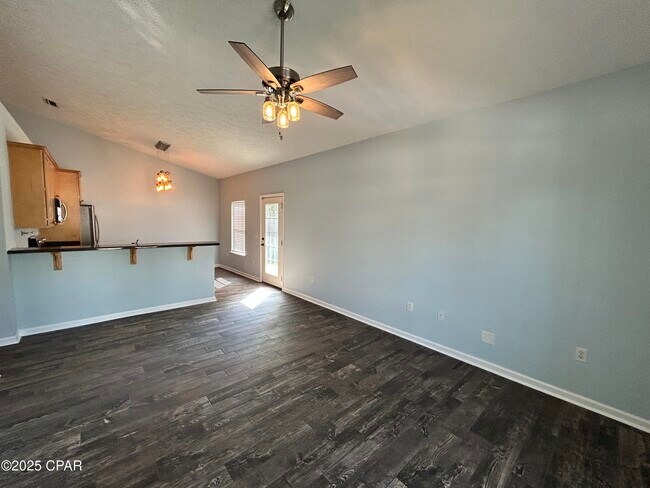 Foto del edificio - 2612 Oakmont Dr