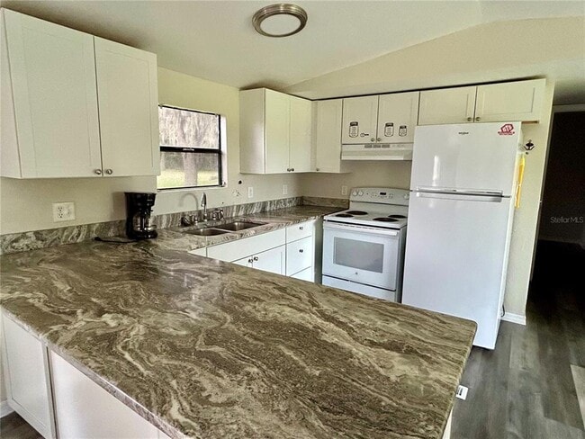 Building Photo - 575 Sunup Dr