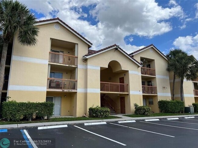 Foto del edificio - 7680 Westwood Dr