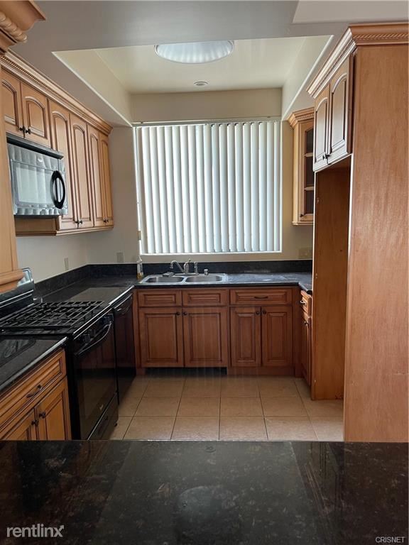 Building Photo - 2 br, 2 bath Condo - 1159 Melrose Ave Apt 101