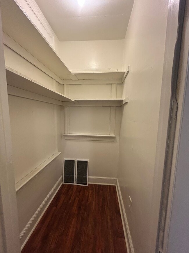 Foto del edificio - 727 Linden Ave