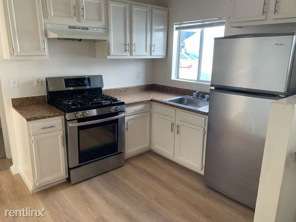 Building Photo - 3 br, 2 bath Duplex - 1737 Chase St # B #B