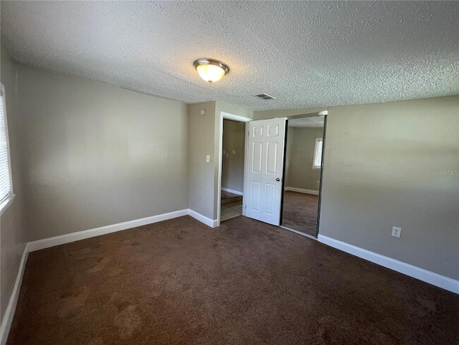 Building Photo - 10204 N Edison Ave