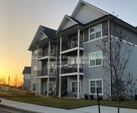 Building Photo - 5701 NE 80th Terrace
