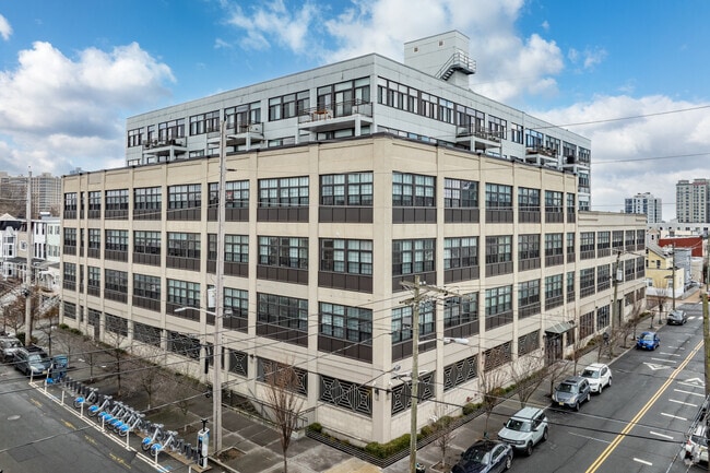 Building Photo - Laidlaw Lofts