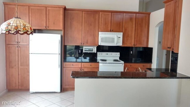 Building Photo - 3 br, 2 bath House - Pipers Glen