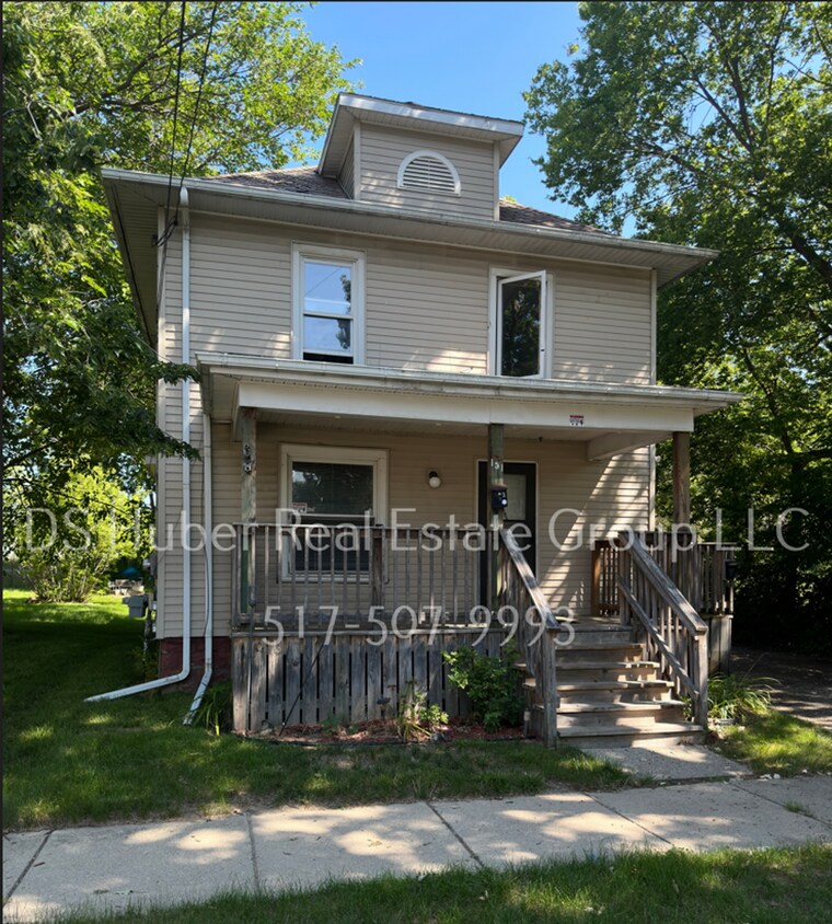 151 Garden St Unit Garden 151.5 (Upper), Lansing, MI 48910 Room for