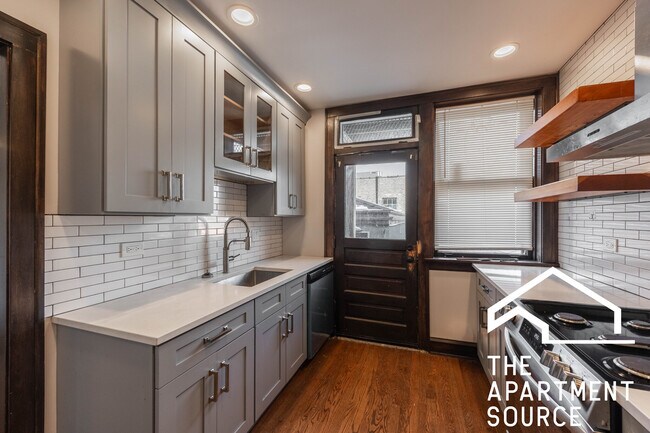 Foto del edificio - 2626 W Devon Ave