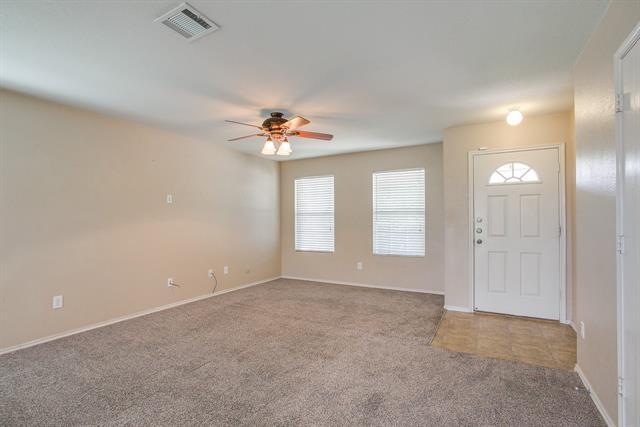 Foto del edificio - 4813 Trail Hollow Dr