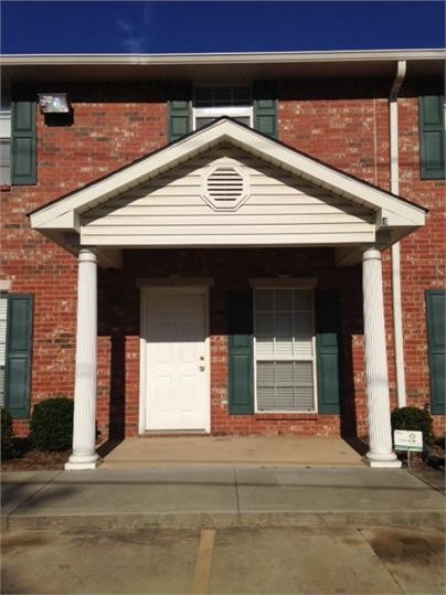 Primary Photo - 205 N McGuire Ave
