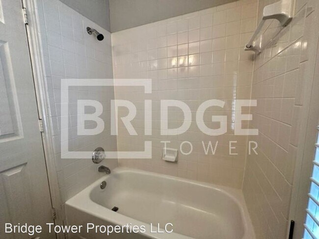Building Photo - 4 br, 3 bath House - 1105 Shores Boulevard