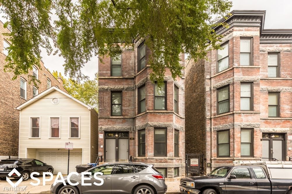 Primary Photo - 230 W Willow St