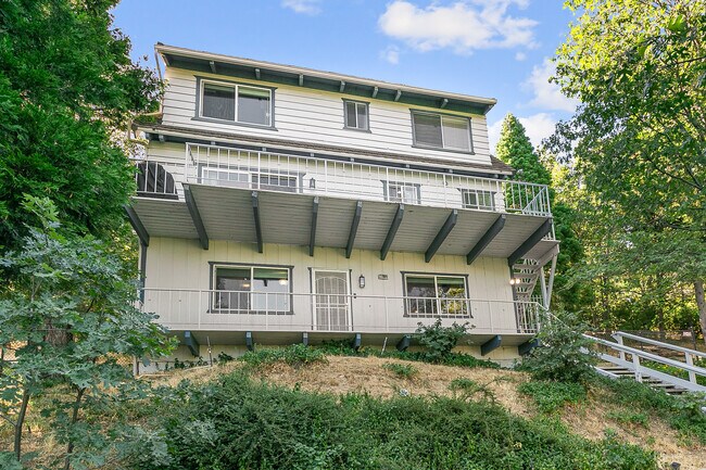 Building Photo - 27964 N Bay Rd