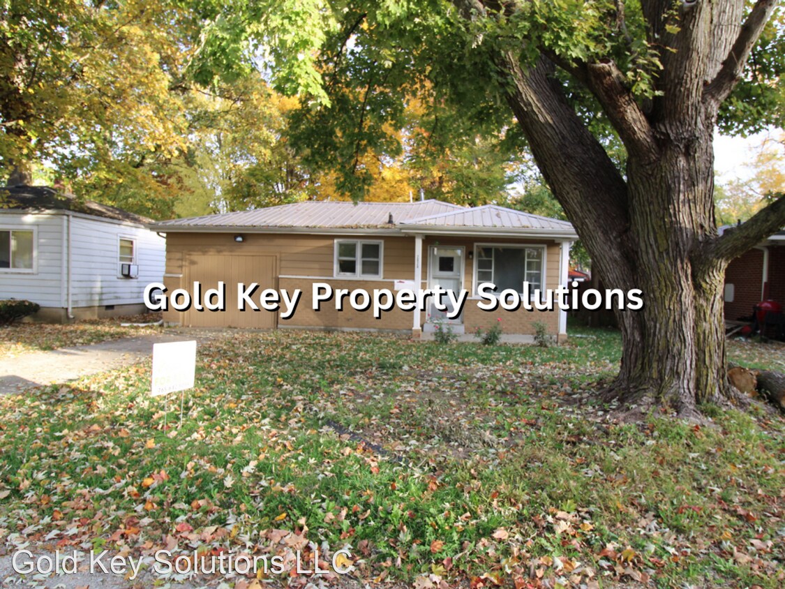 Foto principal - 3 br, 1 bath House - 2620 E 6th St
