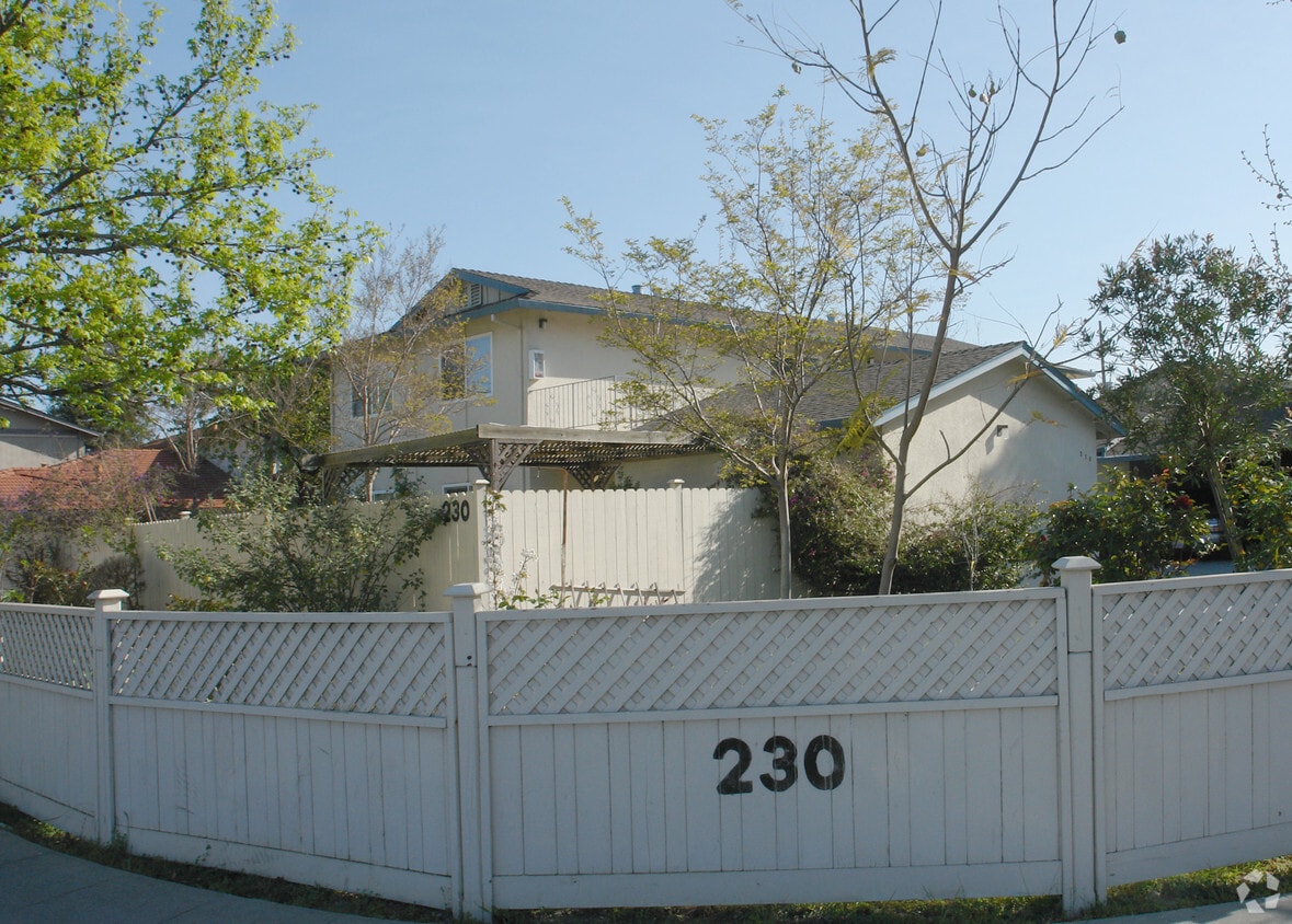 Building Photo - 230 N San Tomas Aquino Rd