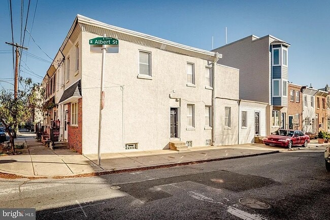 Building Photo - 2623 Sepviva St