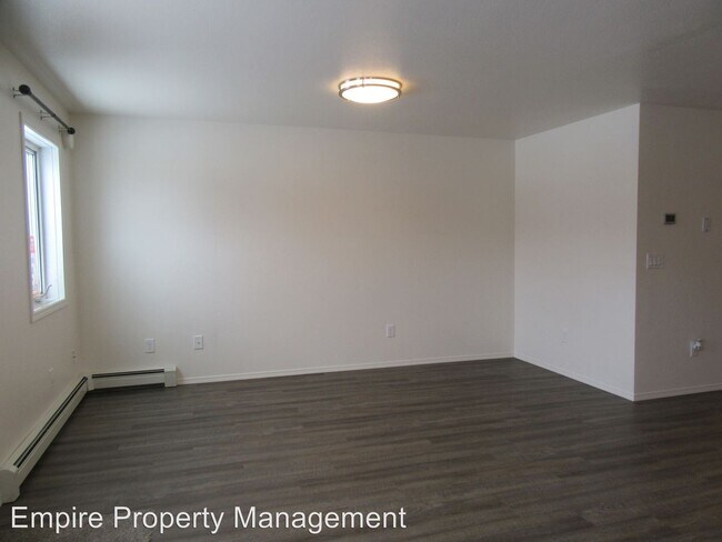 Building Photo - 3 br, 2.5 bath Apartment - 1212 26th Ave