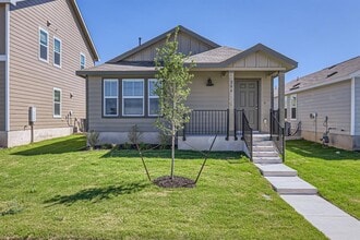 Building Photo - 206 Sambre St