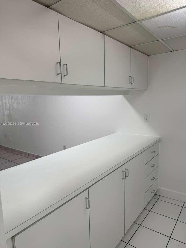Foto del edificio - 251 NW 177th St