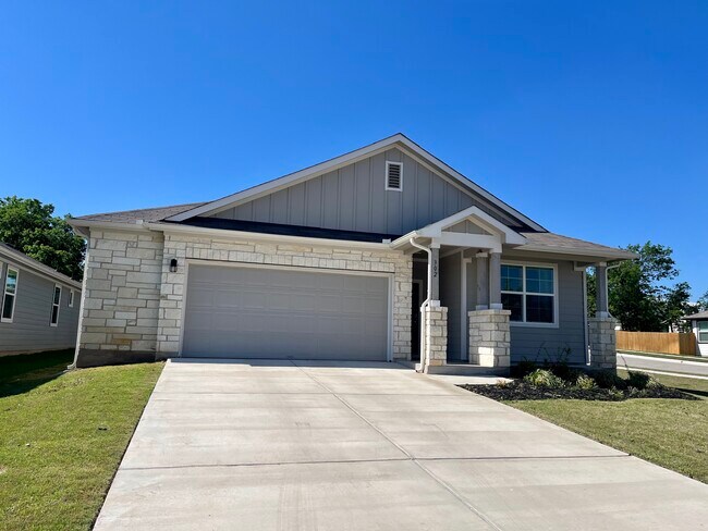 Foto del edificio - 302 Big Sandy Creek Dr