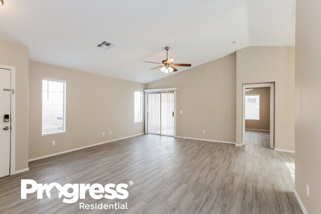 Foto del edificio - 11418 W Hutton Dr