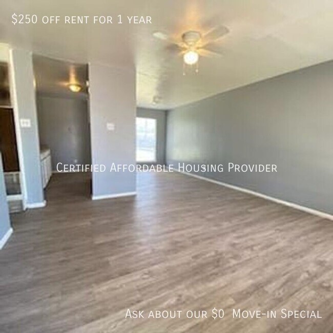 Foto del edificio - 3412 East 17th-