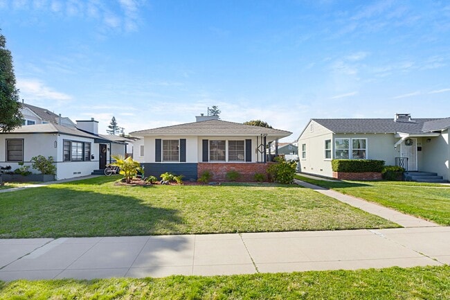 Building Photo - Coronado Village - Upgraded 3bd/2ba house ...