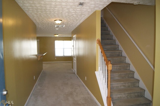 Building Photo - 639 Georgetown Ct