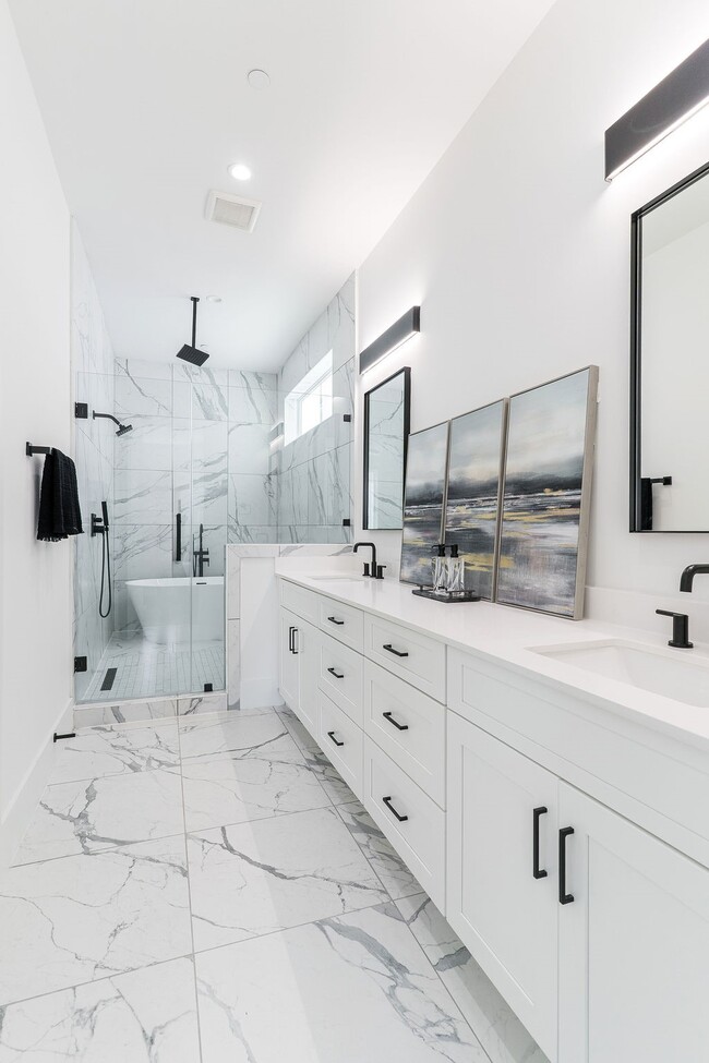 Foto del edificio - 5703 Dolores St